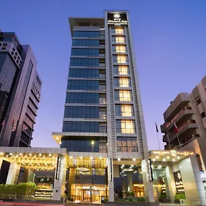 فندق رويال كونتيننتال